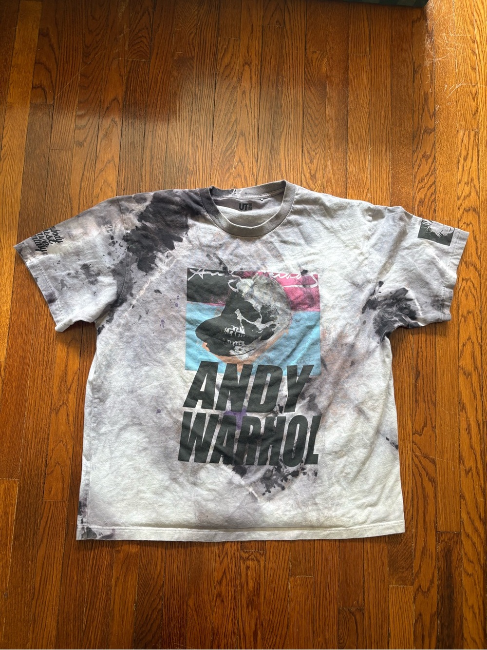 Vintage uniqlo Andy Warhol Graphic Tee - Tie-Dye Gray with Pink & Blue Accents